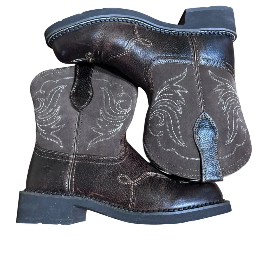 ARIAT WOMEN'S HERITAGE DAPPER WESTERN BOOTS - ROUND TOE 10B - Picture 2 of 11